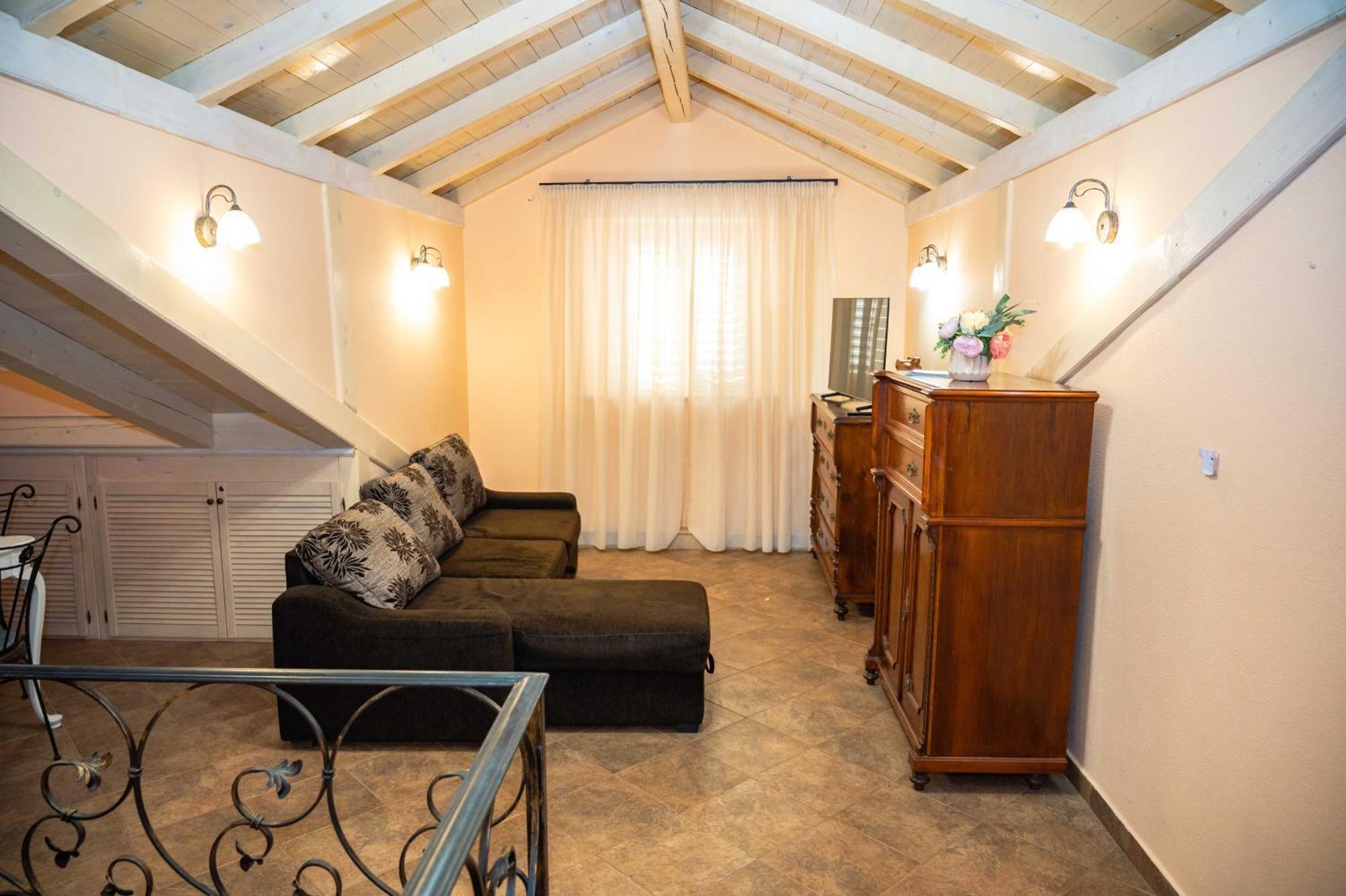 Apartament Amoret *